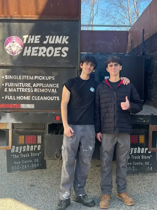 Junk Heroes brothers give new life to 400-book library donation — Swampscott Tides